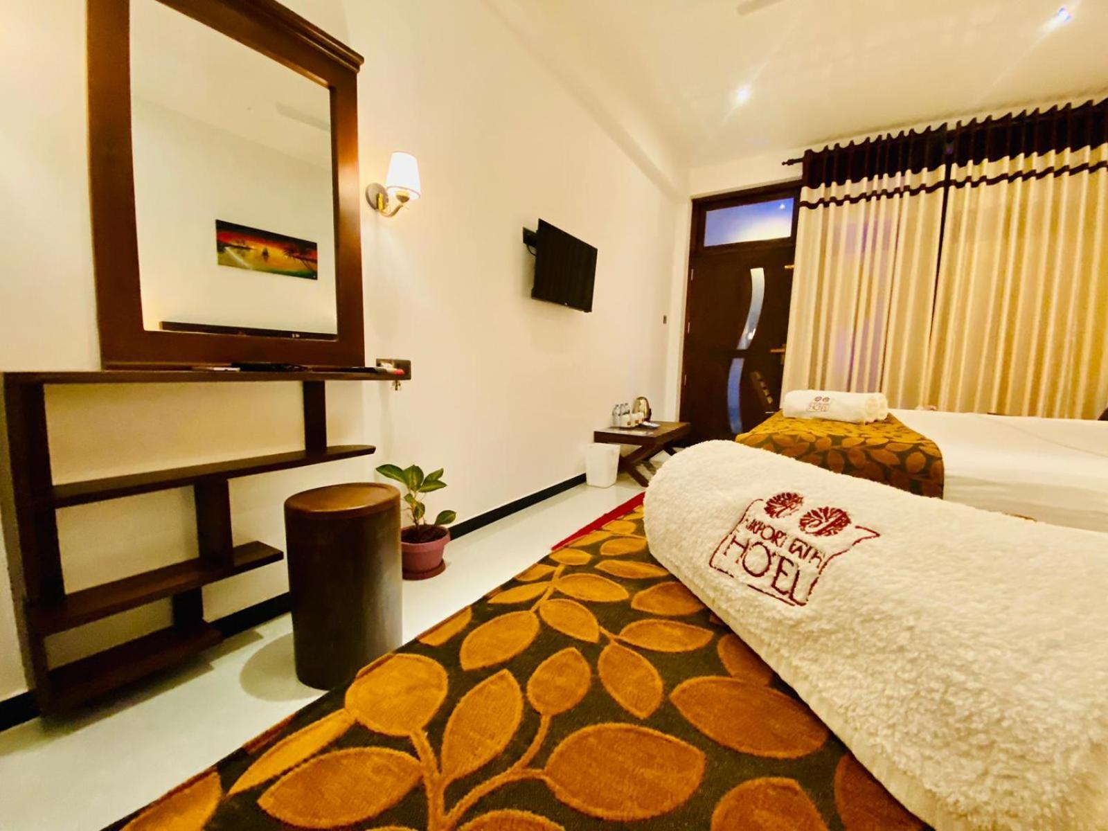 Airport Faith Hotel Katunayake Exterior photo